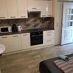 Daire Roland Apartmant Zuglo *